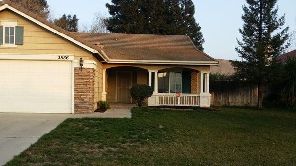 Exterior of 3536 St. Andrews house (Merced).