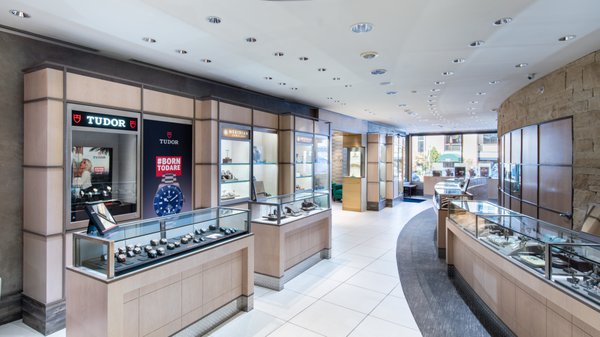 Meridian Jewelers Interior