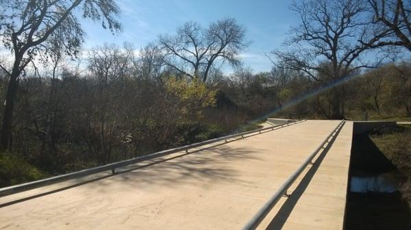 This bridge/walking trail connects Levi Strauss Park to Rodriguez County Park, a short 5 minute walk away!