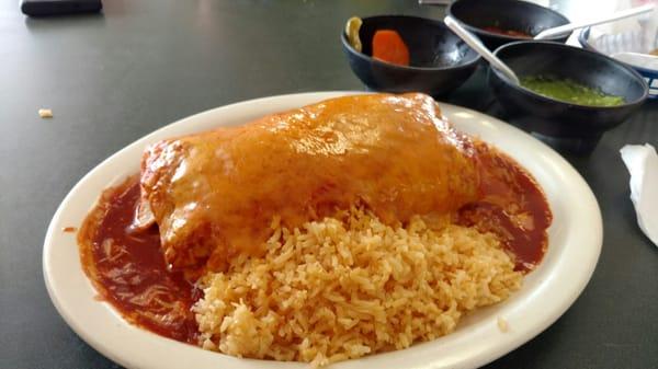 Their wet burrito con pollo was a great deal! Large portions and tasted great