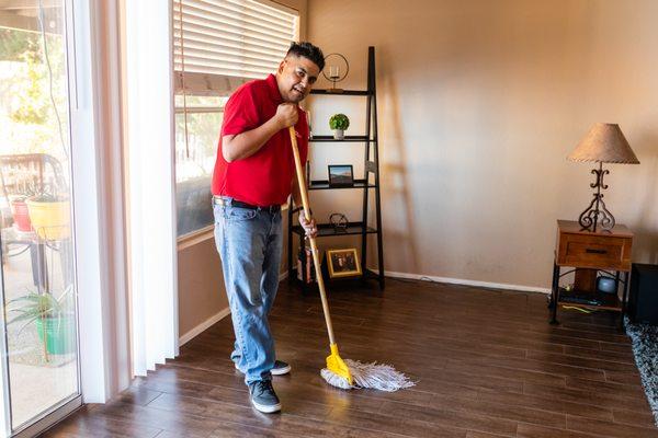 De La Rosa House Cleaning