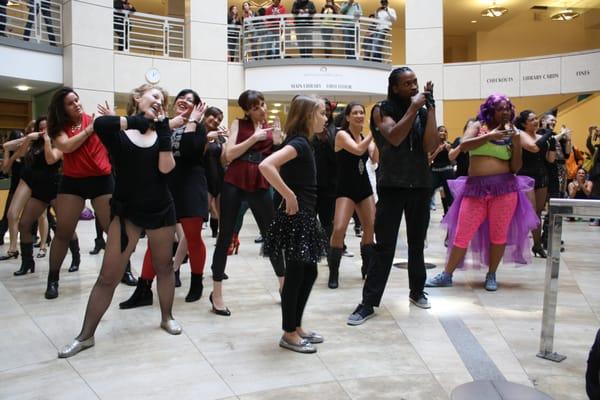 BAFM flashmob in SF library