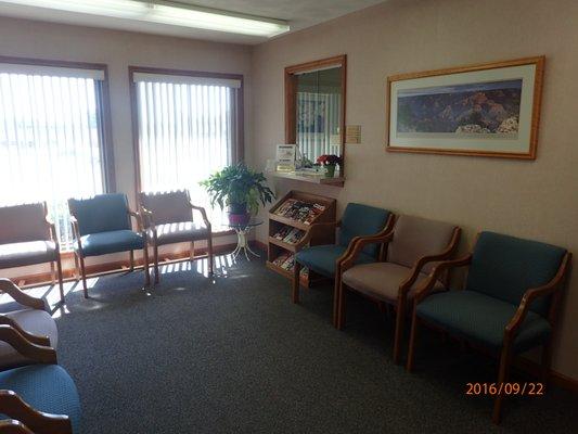 The comfortable seating in our waiting room at Associated Foot Surgeons Columbia