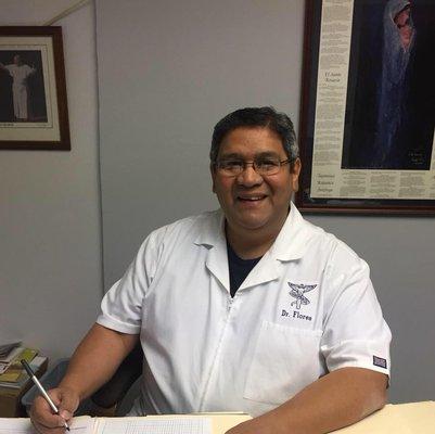 Dr. Luis R. Flores Jr., D.C.