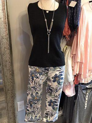 It's all about fun prints, so come and check out these trendy floral Lola jeans.