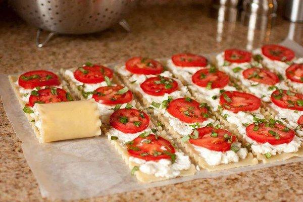 Caprese Lasagna Rolls