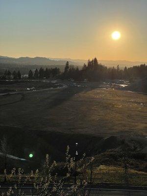 Industrial area between viewpoint and Columbia River