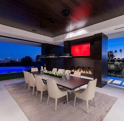 Beverly Hills Viewing - Luxury Dining Room with a fire place.