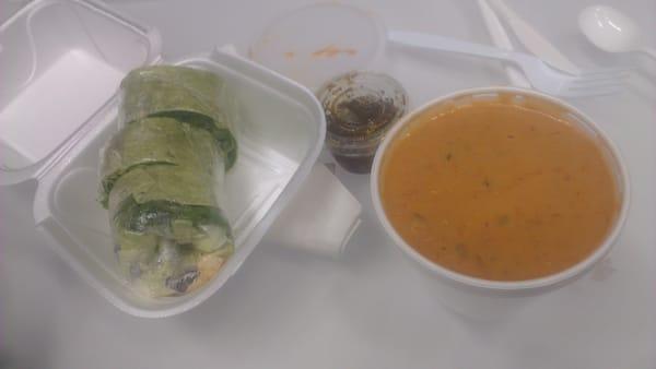 Spinach-chicken wrap, 3.85$. Tomato soup, 3.95$.