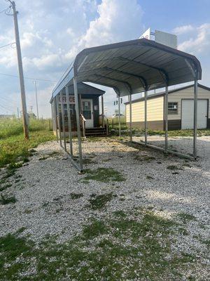 Metal Fabricated Carports!
Some of the best prices around!
Call 606-278-2724