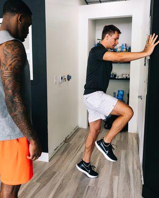 Teaching pro basketball player about lower body activation