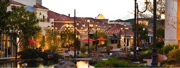 Blackhawk Plaza, Danville - exquisite shopping and dining