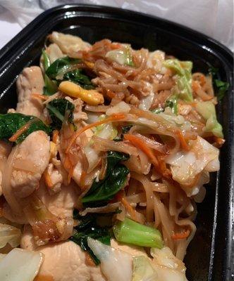 Pad See Yew w/ chicken