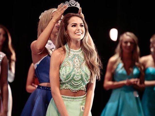 Ladies and gentlemen our new and beautiful Miss Lafayette Teen USA Lindsey Jenee' Conque We are so proud of you