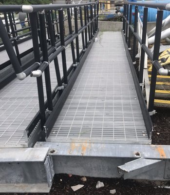 Catwalk for mezzanine