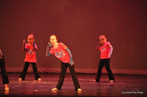 Expressions In Motion Dance - Vanderlyn Elementary School