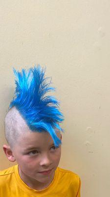 Kids, buzz, bleach and Fashion colors   Class traditional Mohawk