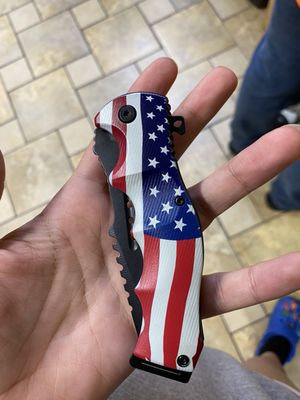 Cool freakin knife