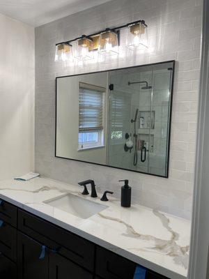 Custom mirror with thin black frame