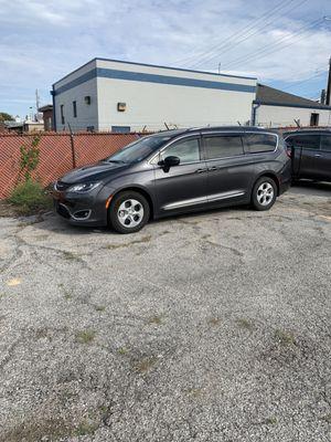 2017 Chrysler Pacifica touring L plus