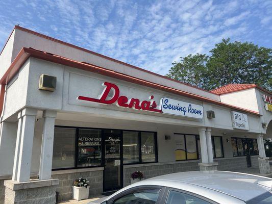 Dena's