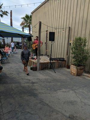 Friday night Live music tacos and beer. At least I can enjoy the live music on my challenge