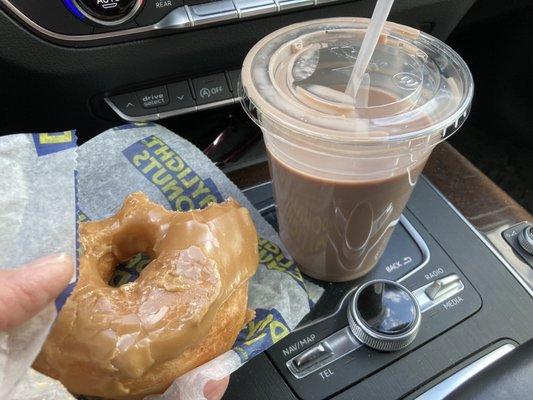 So fresh! Best Maple donut I've had in a long time. Had to go get another donut. and chocolate milk :)