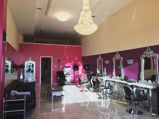 New, beautiful women's only salon! Hijabi friendly :)