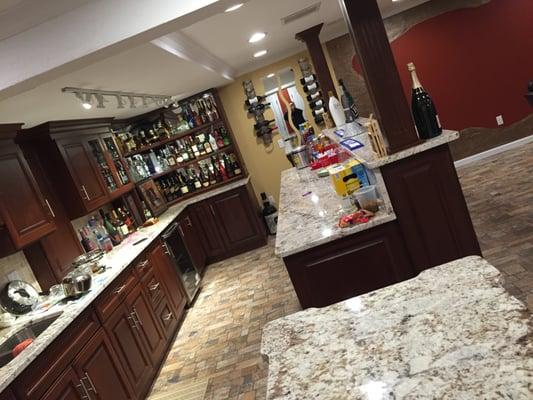 Exotic Granite Color for Wet Bar