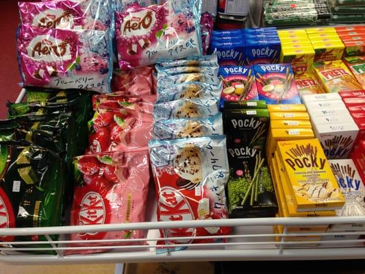 New flavors of Kit-Kats and Pocky!!