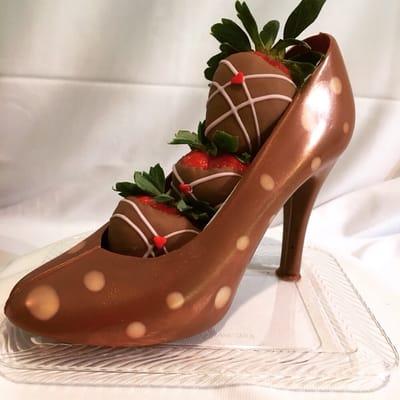 Belgian Milk Chocolate Shoe with chocolate dipped strawberries . (Strawberries pre order only)