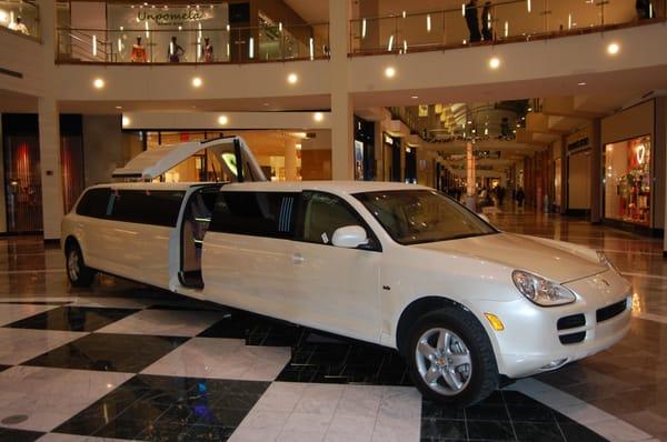 Porsche Cayenne Limo with JET DOOR