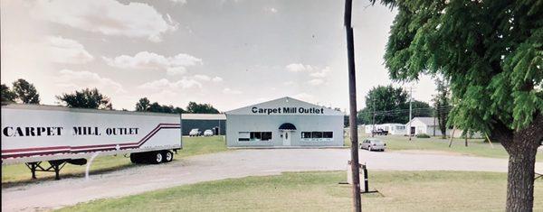 Flooring & Carpet Mill Outlet