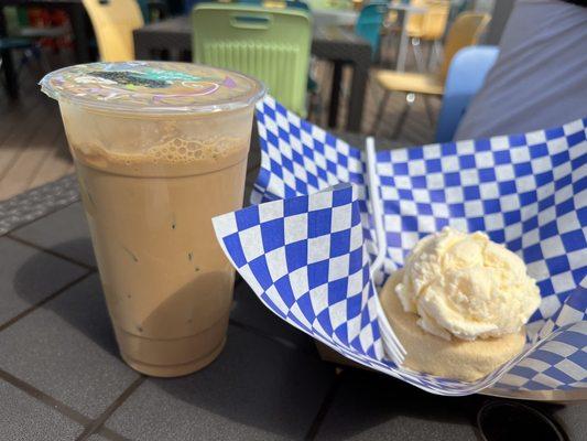 Vietnamese Coffee and Korean Coffee Roll