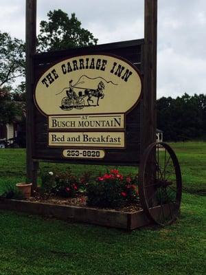 Relax and enjoy the Ozarks at The Carriage Inn on Busch Mountain!