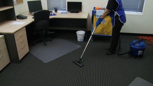 Cleaning-DW-Custom®-Janitorial-Cedar-Hill-TX