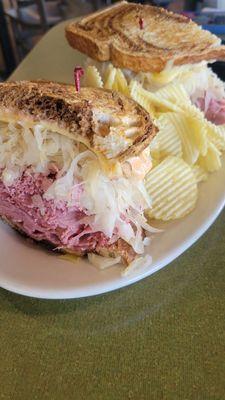 Reuben The Great w/ Corned Beef