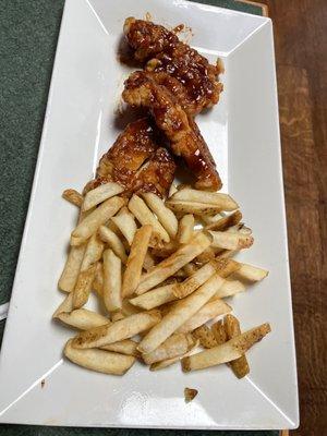 Kids chicken tenders with bbq sauce