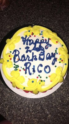 I asked for it to say happy 2nd barkday Rico because he really likes dogs... Needless to say..... Looks like a child wrote it.