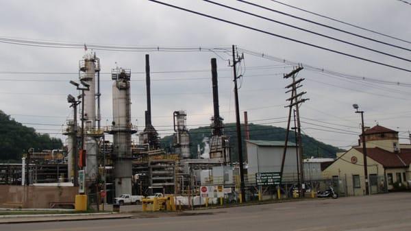 Front of United Refinery viewed from Pennsylvania Avenue