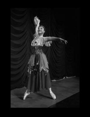 Galmont Ballet Alumnae Gina Fleites