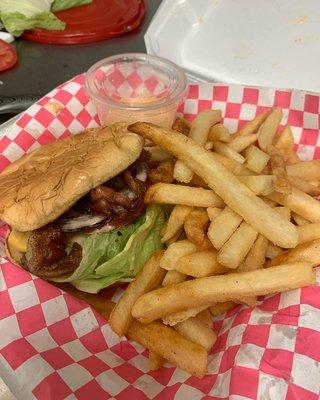 Bacon Cheeseburger with fries