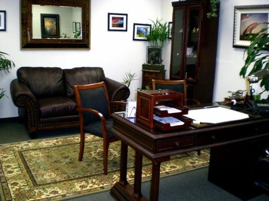 Our office provides a comfortable & private setting where you can sell your gold and other fine valuables.