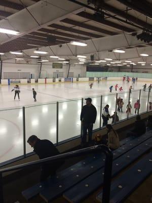 Ice skating lessons for kids