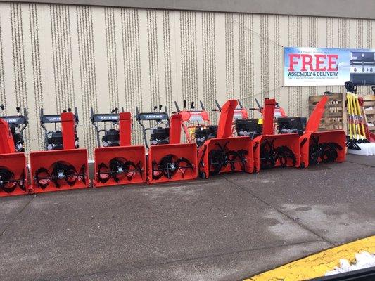 Complete line if Ariens snow throwers with a service department