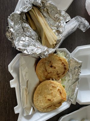 Gordita and tamale