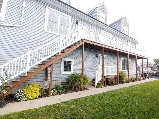 Beach House Fenwick Island on the water weekly rentals year round 410-746-3882.