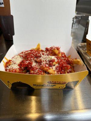 Kong Fries
( Ketchup/Spicy Mayo/Hot Cheetos/Parmesan Cheese )