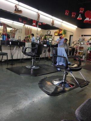 Phoenix getting his hair cut.,,