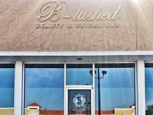 Make yourself beautiful here at B-Lashed!